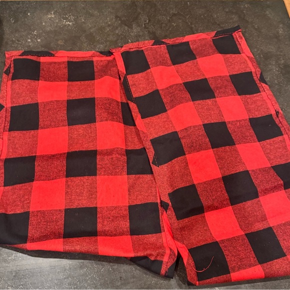 Buffalo Red Plaid Reindeer Christmas Table Runner - Picture 4 of 10